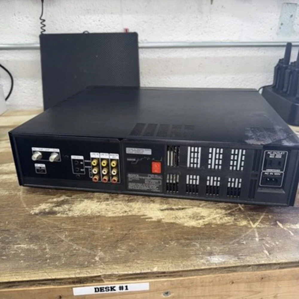 Sony SLV-757UC VCR VHS Player Hi-Fi Stereo Black Parts or Repair - READ!!!